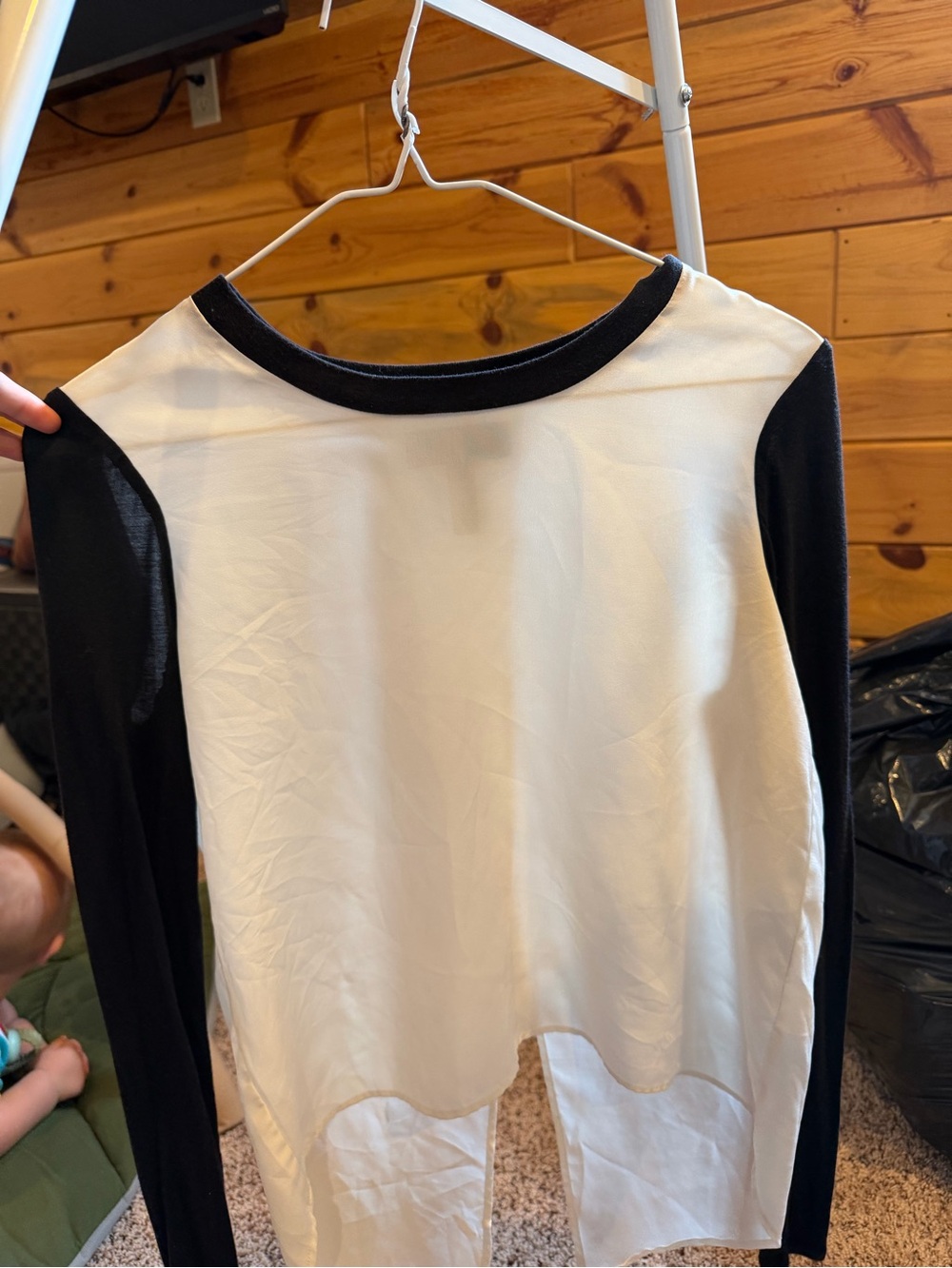 Aeropostale Black & White Long Sleeve Raglan Top